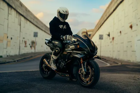 Wallpaper Sepeda Motor 4K · cars · 3840×2560