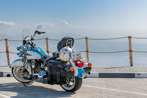 والپیپر موتورسیکلت با کیفیت 4K · cars · 3840×2560