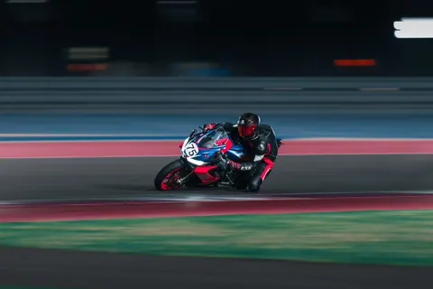 मोटरसाइकिल 4K वॉलपेपर · cars · 3840×2560