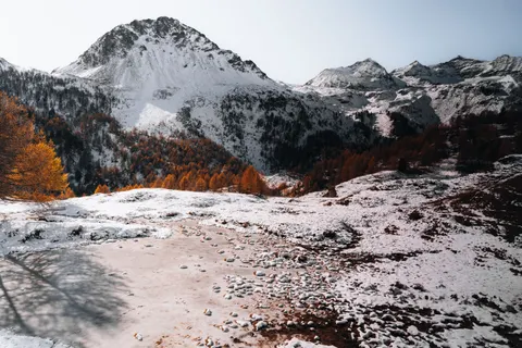 Snowy Mountain Peak 4K Wallpaper · mountains · 3840×2560