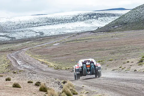 Off-Road 4K Wallpaper · cars · 3840×2560