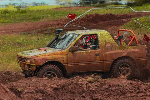 Off-Road 4K Wallpaper · cars · 3840×2561