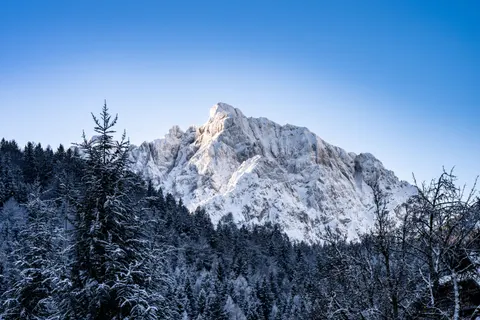 Snowy Mountain Peak 4K Wallpaper · mountains · 3840×2560