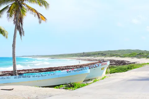 Tropical Paradise 4K Wallpaper · tropical · 3840×2560