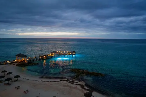Wallpaper Pulau tropis 4K · tropical · 3840×2561