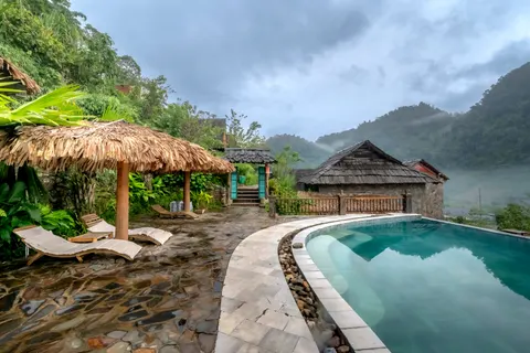 Tropikal Şelale 4K Duvar Kağıdı · tropical · 3840×2560