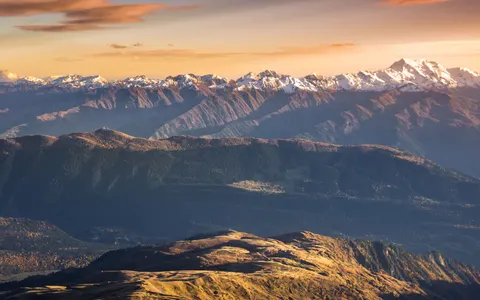Mountain Range 4K Wallpaper · mountains · 3840×2400