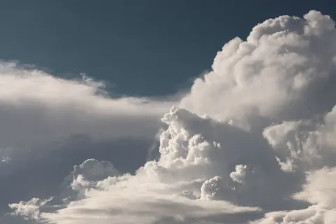 والپیپر طوفان تیره با کیفیت 4K · dark · 3840×2560
