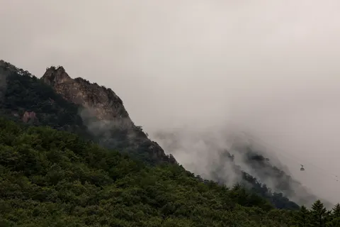 Dark Mountains 4K Wallpaper · dark · 3840×2560