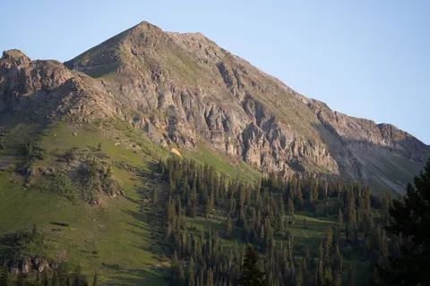 Mountain Range 4K Wallpaper · mountains · 3840×2560