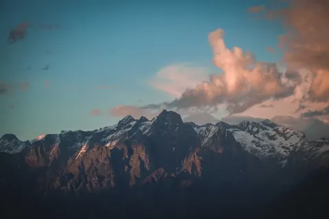 Обои Горный хребет 4K · mountains · 3840×2560