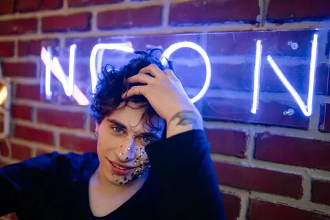 Neon Sign 4K Wallpaper · neon · 3840×2560