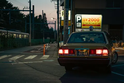 Neon Tokyo 4K Wallpaper · neon · 3840×2560