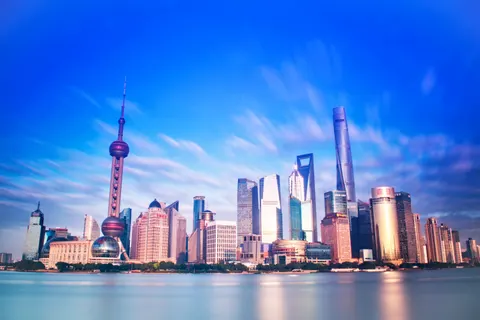 Shanghai bei Nacht 4K Hintergrundbild · city · 3840×2560