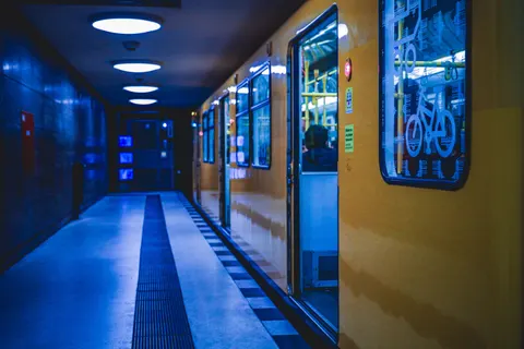 Neon Tunnel 4K Wallpaper · neon · 3840×2560