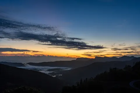 Sunset Mountains 4K Wallpaper · sunset · 3840×2560