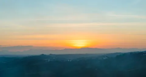 Sunset Mountains 4K Wallpaper · sunset · 3840×2050