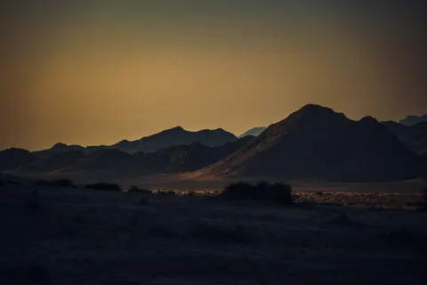 Sunset Mountains 4K Wallpaper · sunset · 3840×2560