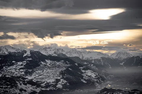 Sunset Mountains 4K Wallpaper · sunset · 3840×2560
