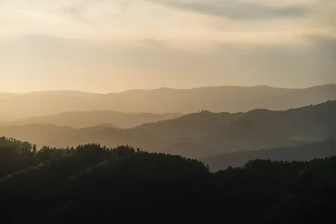 Sunset Mountains 4K Wallpaper · sunset · 3840×2561