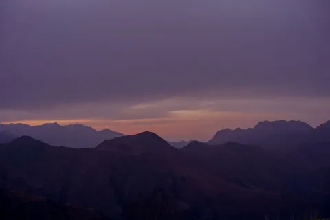 Sunset Mountains 4K Wallpaper · sunset · 3840×2560
