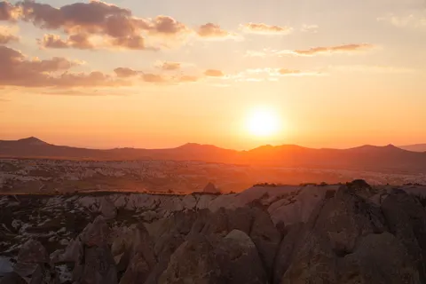 Sunset Mountains 4K Wallpaper · sunset · 3840×2560