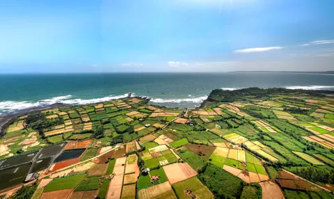 Aerial Coastline 4K Wallpaper · aerial · 3840×2288
