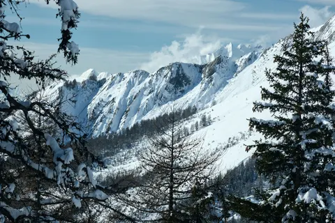 Winter Mountains 4K Wallpaper · winter · 3840×2560