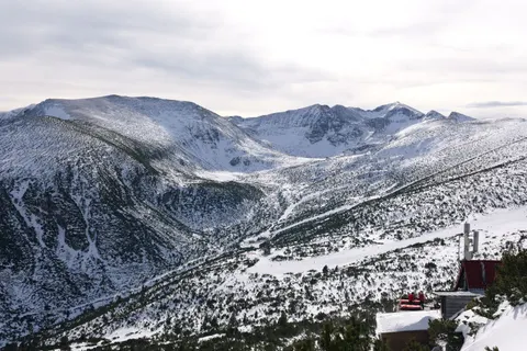 Winter Mountains 4K Wallpaper · winter · 3840×2560