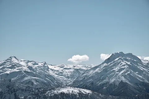 Winter Mountains 4K Wallpaper · winter · 3840×2560