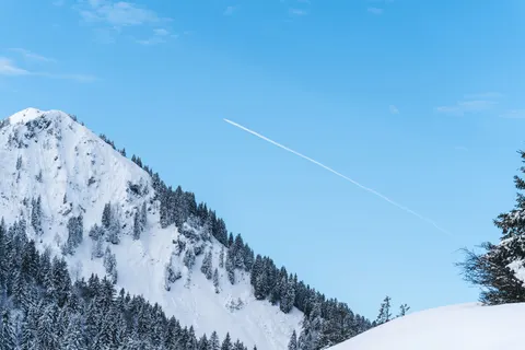 Winter Mountains 4K Wallpaper · winter · 3840×2560