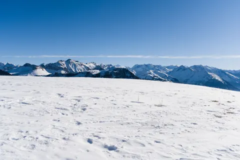 Winter Mountains 4K Wallpaper · winter · 3840×2558