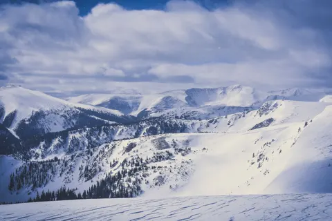 Winter Mountains 4K Wallpaper · winter · 3840×2560