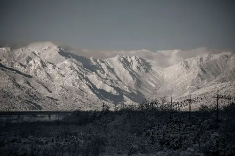 Winter Mountains 4K Wallpaper · winter · 3840×2560