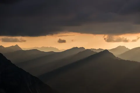 Mountain Range 4K Wallpaper · mountains · 3840×2560