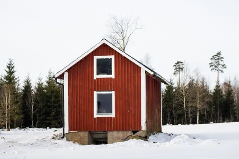 Winter Cabin 4K Wallpaper · winter · 3840×2560