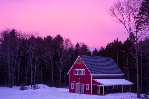 Winter Cabin 4K Wallpaper · winter · 3840×2560