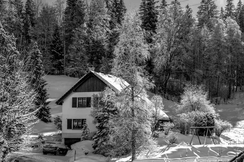 Winter Cabin 4K Wallpaper · winter · 3840×2558