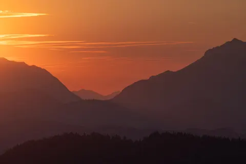 산맥 4K 배경화면 · mountains · 3840×2562
