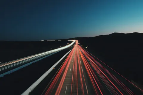Lichtsporen 4K-achtergrond · city · 3840×2560