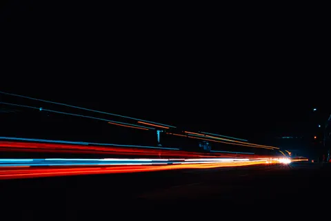Lichtsporen 4K-achtergrond · city · 3840×2560