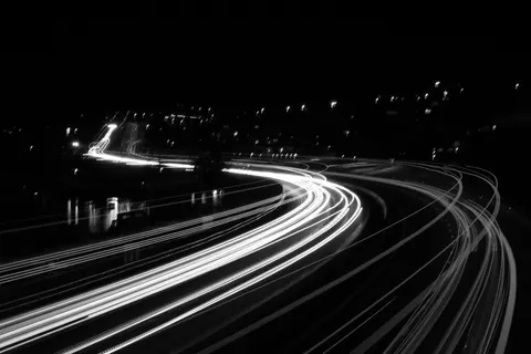 Fond d'écran Traînées de lumière 4K · city · 3840×2560