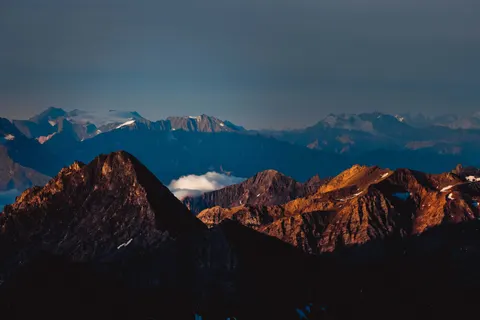 Mountain Range 4K Wallpaper · mountains · 3840×2560