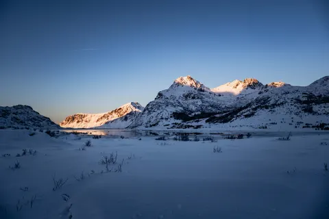 Papel de parede Cordilheira 4K · mountains · 3840×2560
