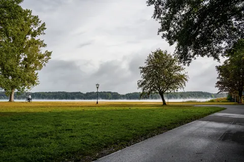 Autumn Park 4K Wallpaper · autumn · 3840×2560