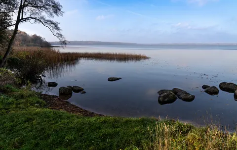 Autumn Lake 4K Wallpaper · autumn · 3840×2426