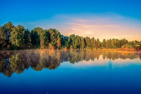 Autumn Lake 4K Wallpaper · autumn · 3840×2560