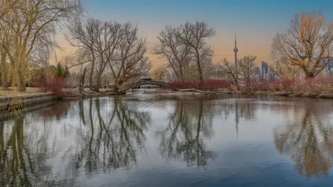 Autumn Lake 4K Wallpaper · autumn · 3840×2160