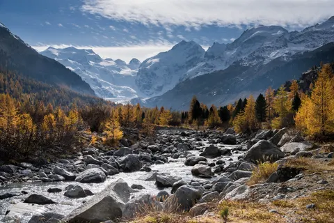 Autumn Mountains 4K Wallpaper · autumn · 3840×2563