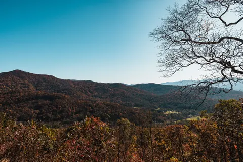 Autumn Mountains 4K Wallpaper · autumn · 3840×2560